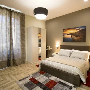 https://romeo-luxury-apartment.sicilyhotelsitaly.net